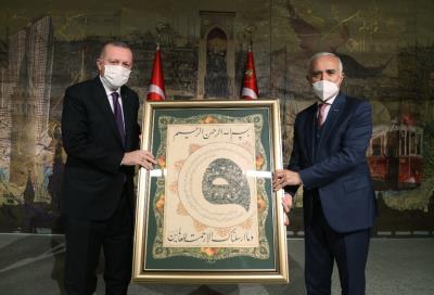 CUMHURBAŞKANI RECEP TAYYİP ERDOĞAN DEİK YÖNETİM KURULU’NU KABUL ETTİ